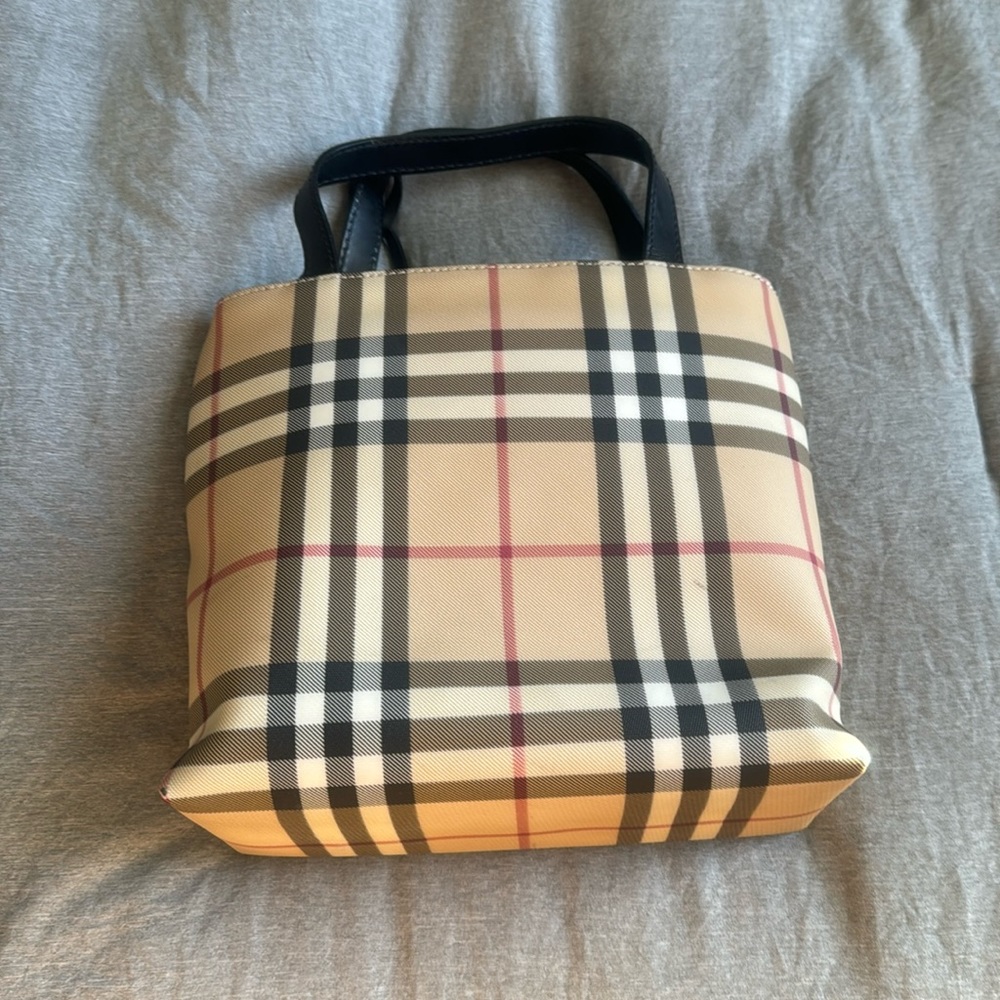 Authentic Burberry Purse
